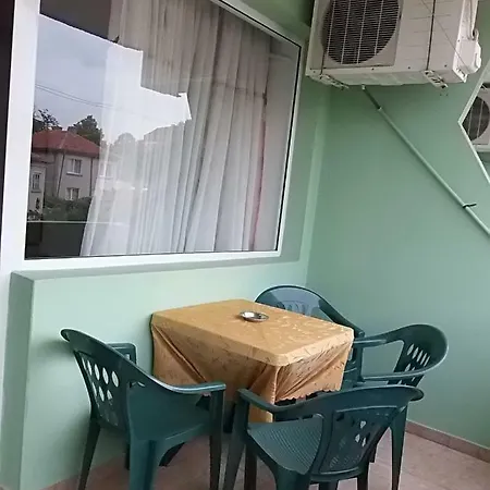 Zlatna Kotva - Andi Guest house Obzor